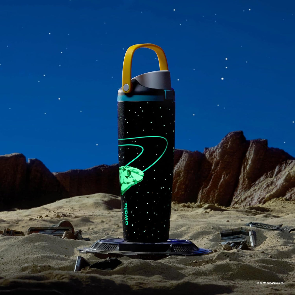 Owala Star Wars Freesip Sway Insulated Stainless Steel Water Bottle with Two-Way Spout, Built-In Straw and Bucket Handle, School, and Sports, 30Oz, BPA Free, Leak Proof, Millennium Falcon